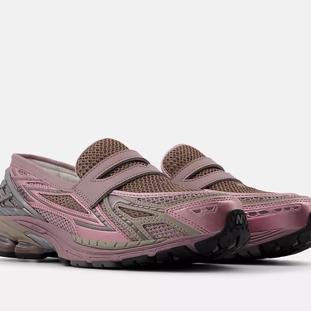 New Balance 1906L Men’s Pink and Brown Loafers